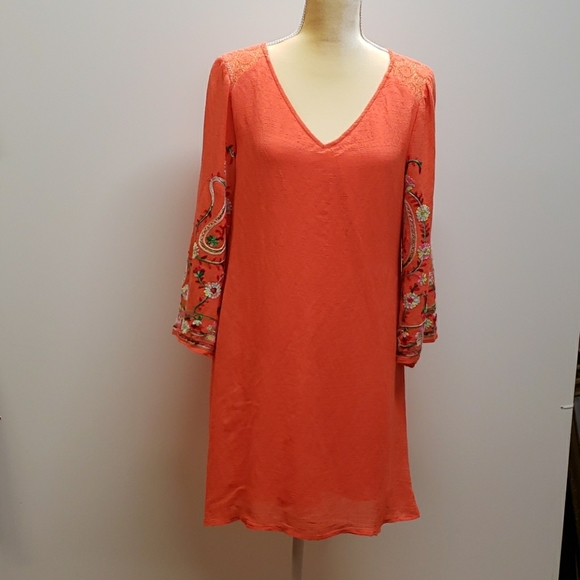 Fig And Flower Dresses & Skirts - Anthro Fig & Flower Sz M Embroidered Dress E25